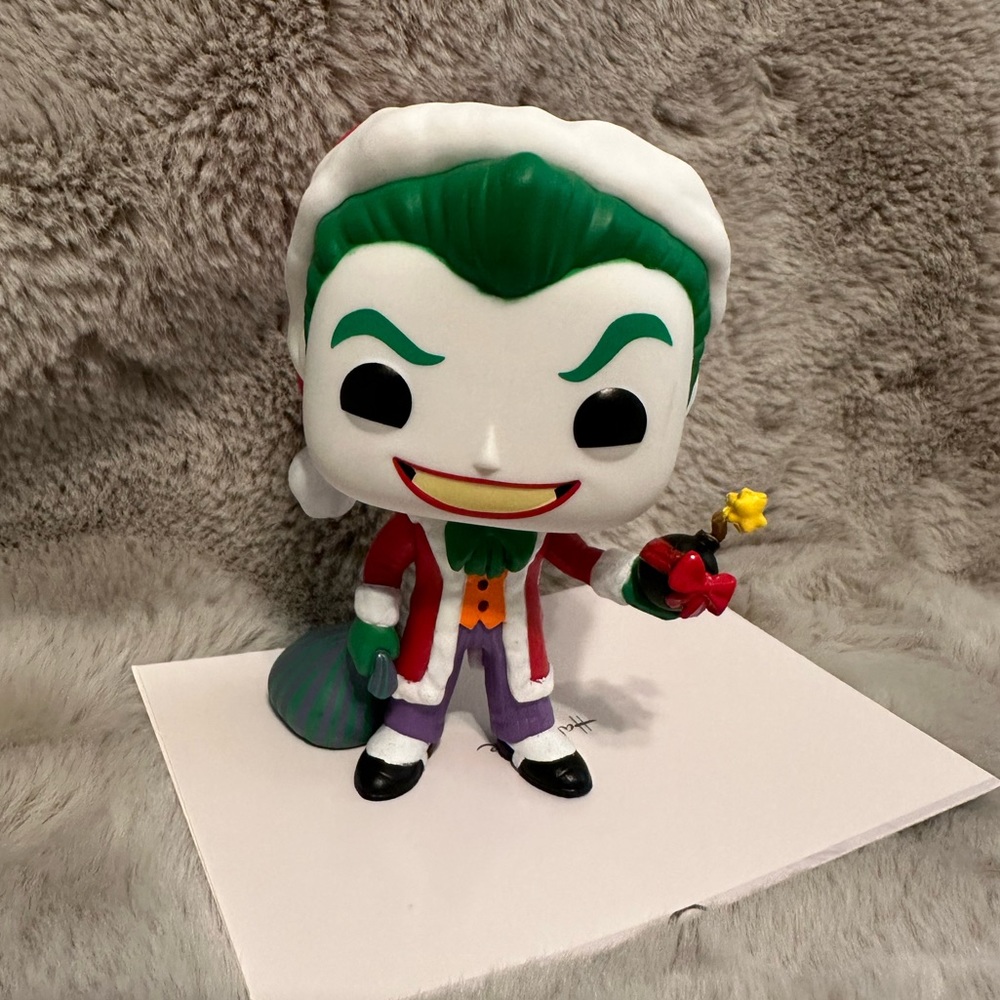 The Joker Christmas Funko Pop